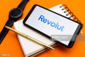 Read more about the article Revolut: Maximizing Your Financial Goals & Money Management