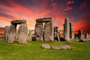 Stonehenge - its origin and purpose as well as recent archaeological findings